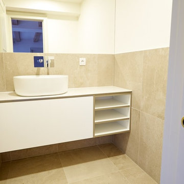 Puristische Badmöbel für Prager Luxus Altbau-Wohnungen