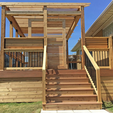 Trex Transcend Tiki Torch Deck With Western Red Cedar Pergola & Privacy Screen
