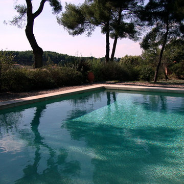 Un bassin Provençal dans l'arrière pays Var