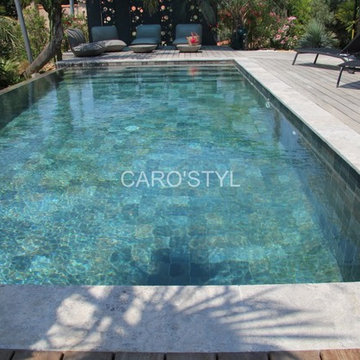 Piscine aux essences exotiques