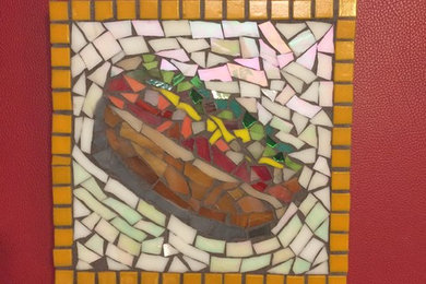 Inspiration för eklektiska kök, med flerfärgad stänkskydd och stänkskydd i mosaik