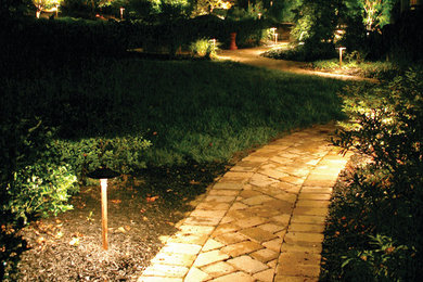 Design ideas for a mid-sized craftsman landscaping in Philadelphia.