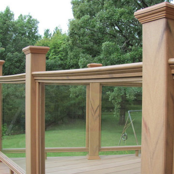 Composite Deck - Avon Farmhouse