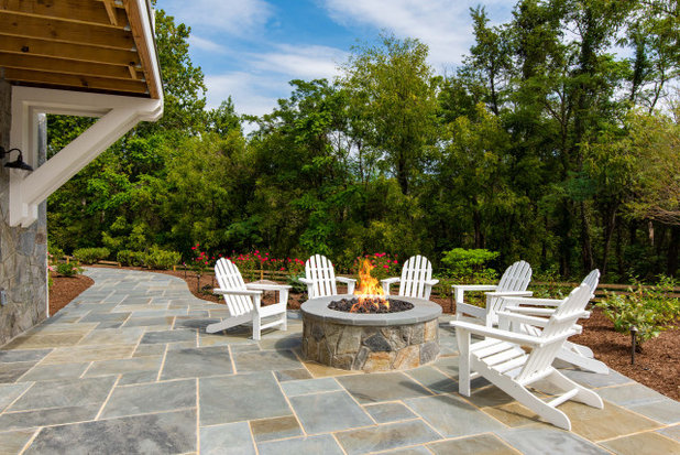 Patio vs. Deck: Which Outdoor Structure Is Right for You?