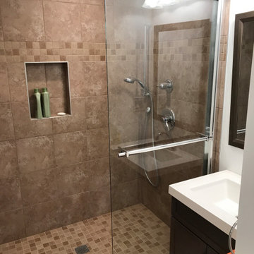 Rittenhouse Full Basement / Full Bathroom