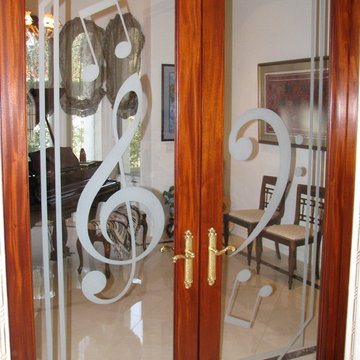 Etched Glass/Sand-Carved/Wheel Engraved Glass