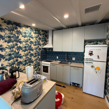Wallpaper installation Kitchen in Gardena