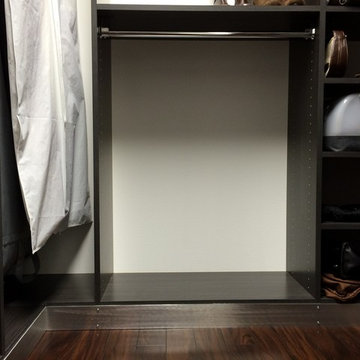Modern Gray / Aluminum