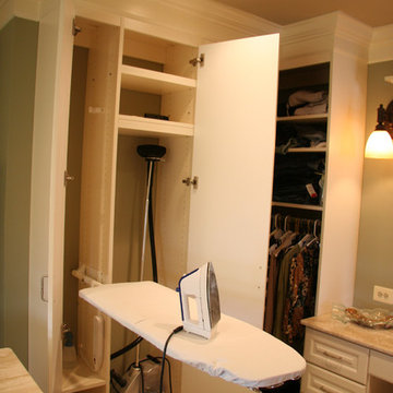 Ivory Master Closet Retreat in Crystal Lake