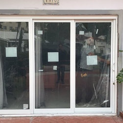 Tamargo Residence - Windows And Doors
