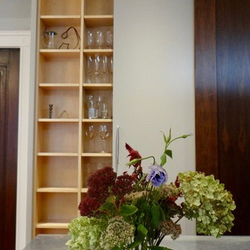 ColeDesign Studio - KITCHEN - HANDSOME AND UNCLUTTERED