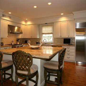 Large Island Centers Kitchen