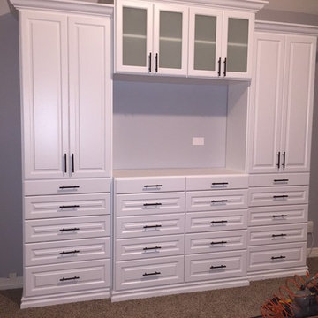Master Built-In Circle C Austin