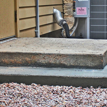 Brentwood Contemporary Condo Courtyard