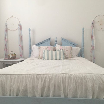 Shabby Chic/ Farmhouse Seven Bridges