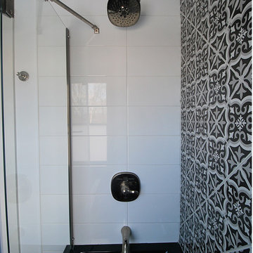 Black & White Bathroom