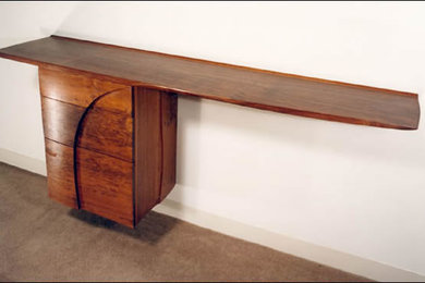 Fine Woodworking - Cantilevered Credenza