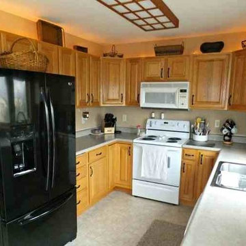 Before Picture...Low Budget Kitchen Makeover