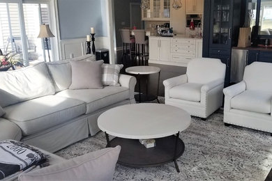 Photo of a coastal living room in Bridgeport.