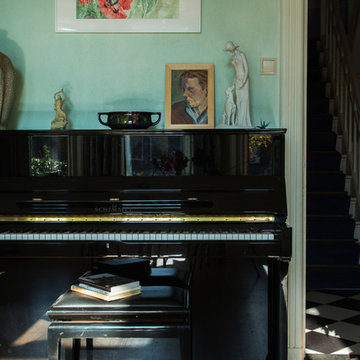 A Look Inside a Former Dutch Flower Estate