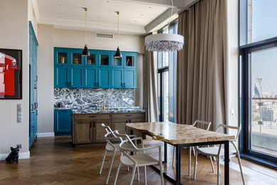 Kitchen - contemporary kitchen idea in Moscow
