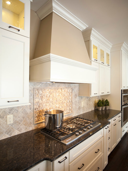 Transitional Boxwood Kitchen