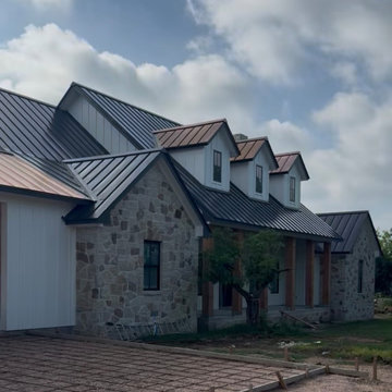 Johnson City Sandy 1850 Reclaim House