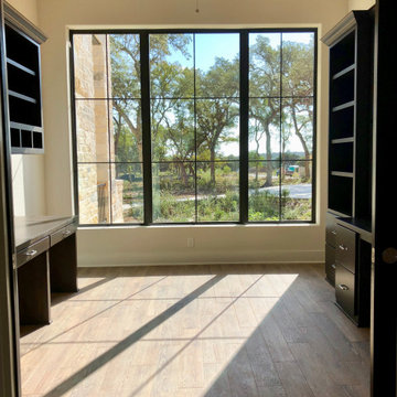 Transitional: 4,288 ft²/4 BR/3.5 BA/1 ST home