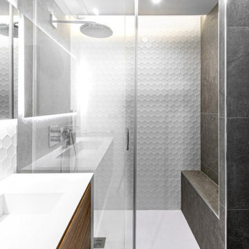 Conception d’une salle de bain contemporaine avec douche à l’italienne à Cannes