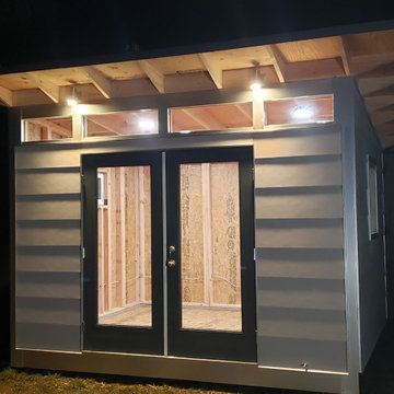 10x12 Signature Series with Lap Siding in Panda Gray