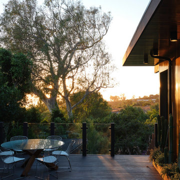 Malibu Glass Box House by Klopf Architecture