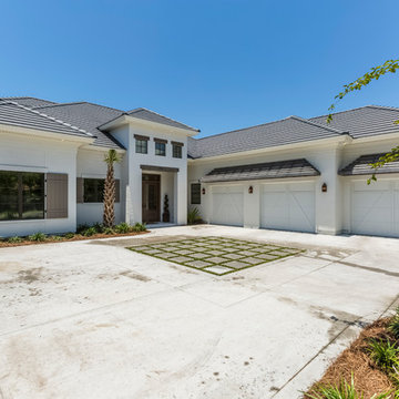 Beautiful Golf Course/Lakefront home in Regatta Bay Golf and Yacht Club