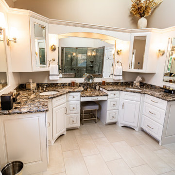 Master Bathroom (47)