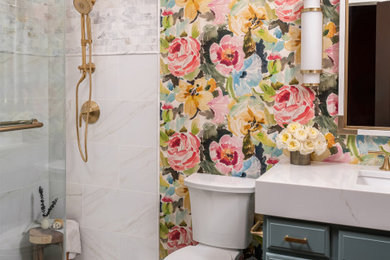 Example of a classic bathroom design in Indianapolis