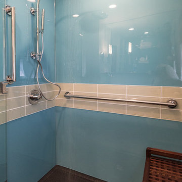 Lustrous Lustrolite Bathroom