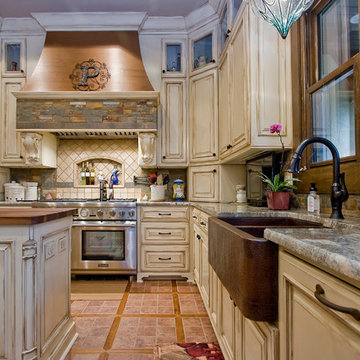 Chenal Valley Little Rock Rustic Kitchen