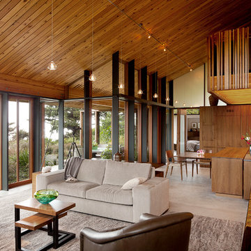 Singing Sands Beach House, South of Cannon Beach