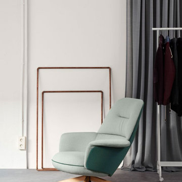 Swivel Lounge Chair