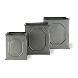 Faux lead planters - Products