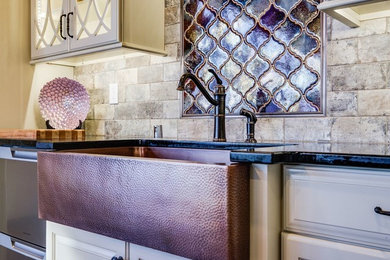 Example of a trendy kitchen design in Louisville