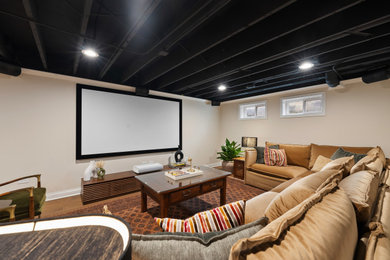 Inspiration for a basement remodel in Chicago