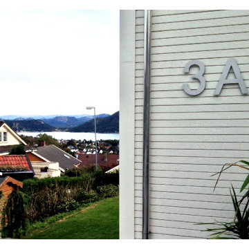 modern house numbers - customer photo