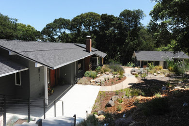 Mid-century modern exterior home photo in San Francisco