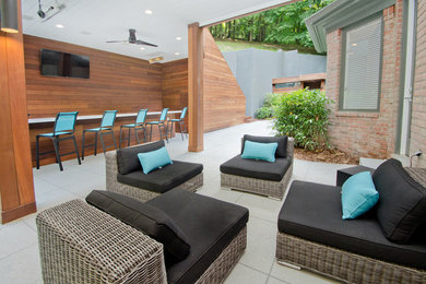 Trendy patio photo in Other
