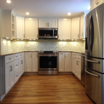 Ranch home with Modern Kitchen