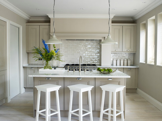Transitional Kitchen by Studio Duggan Ltd