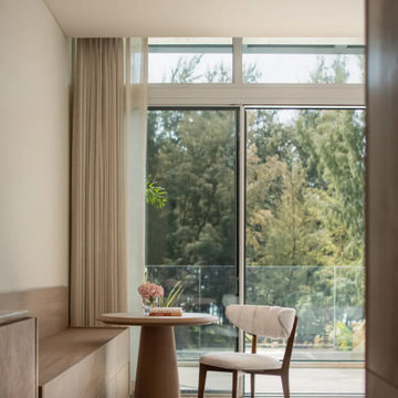 Panoramic sliding doors