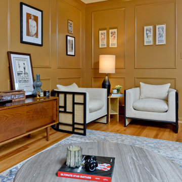 Lounge-Style Living Room