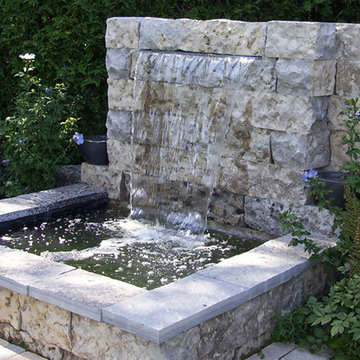 Pools & Water Features