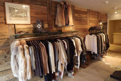 Example of an eclectic closet design in Denver